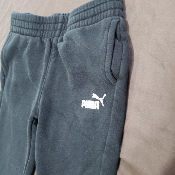 Puma Track Pants With Elastic Waistband Minimalistic Black Design Kids Size 3T - Picture 4 of 6